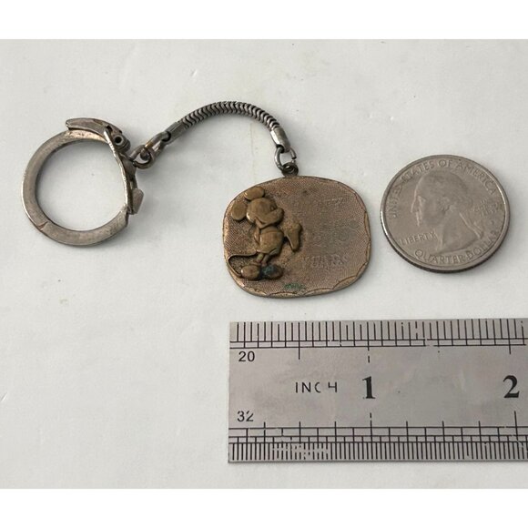 Vintage 1978 Disney Mickey Mouse 50th Anniversary Bronze Keychain - Picture 4 of 4